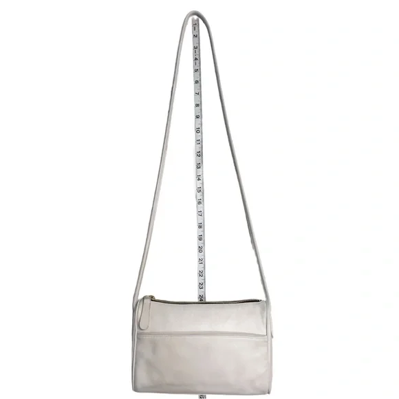 1980’s COACH Leatherware White Leather Slim Zip Crossbody Hand Bag Purse